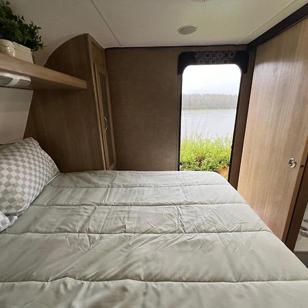 Hotel Surfside Glamping Camper Klamath Esterno foto